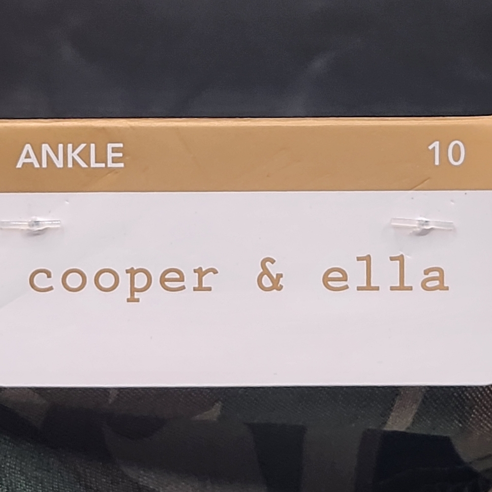 Cooper & Ella Women's Super Stretch Wrinkle Resistant Camouflage Pants Size 10 - Picture 6 of 10